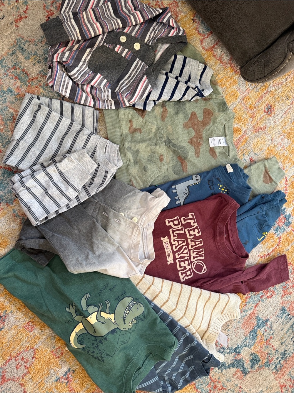 👦Carter’s Lot of 10